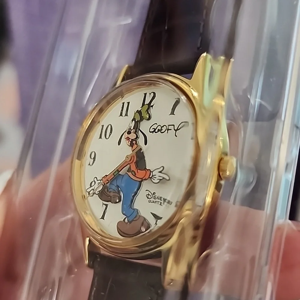 Disney gawarsh downsizing